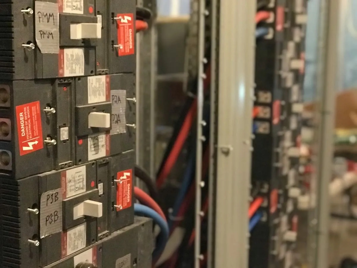 How to Ground an Electrical Panel: Step-by-Step (NEC 250)